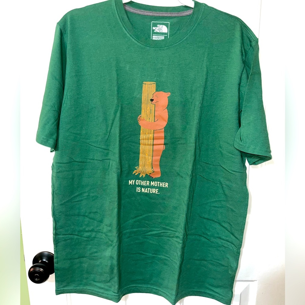 Green The Northface tee!